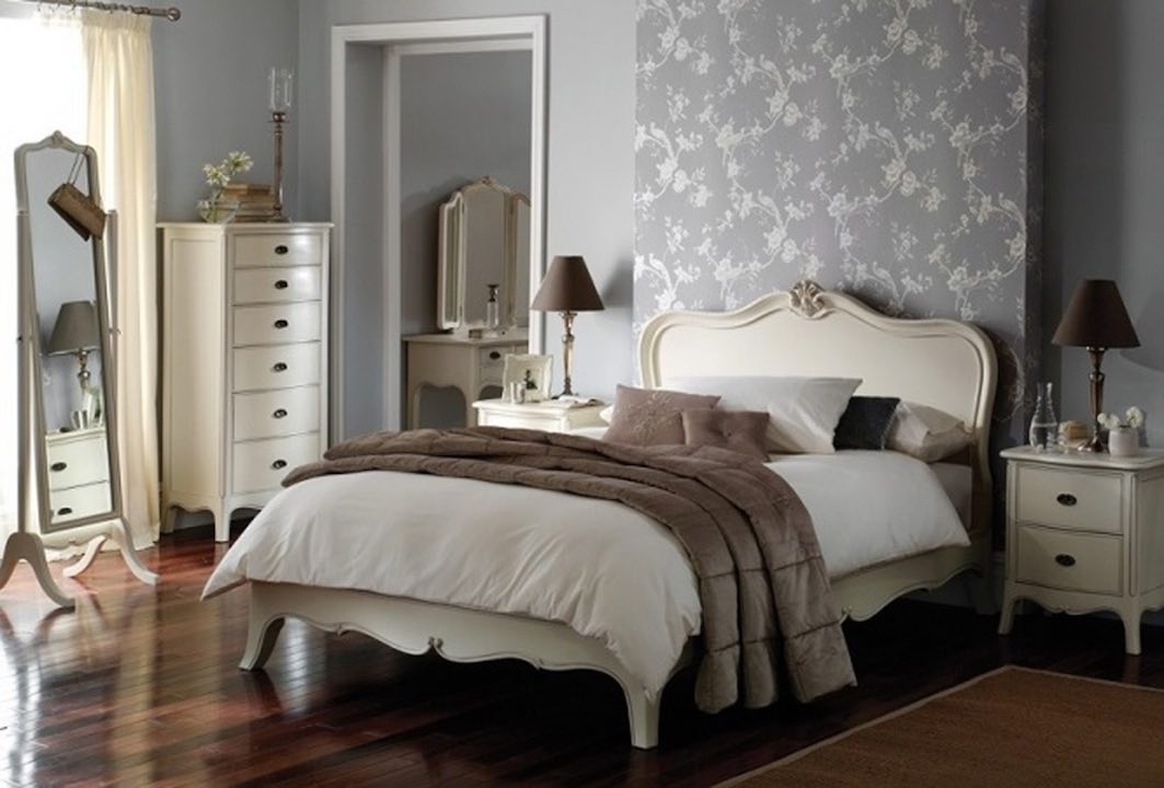 1933 Furniture Company bedroom